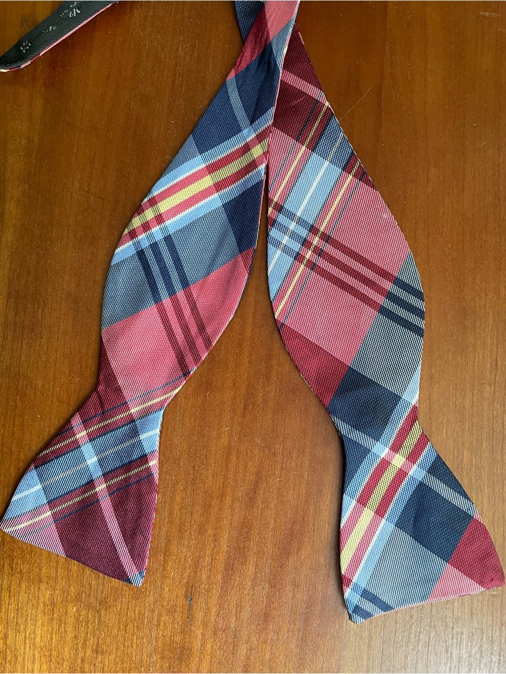 Hadley Silk Plaid Bow Tie Red, Navy Gold Max 18.5